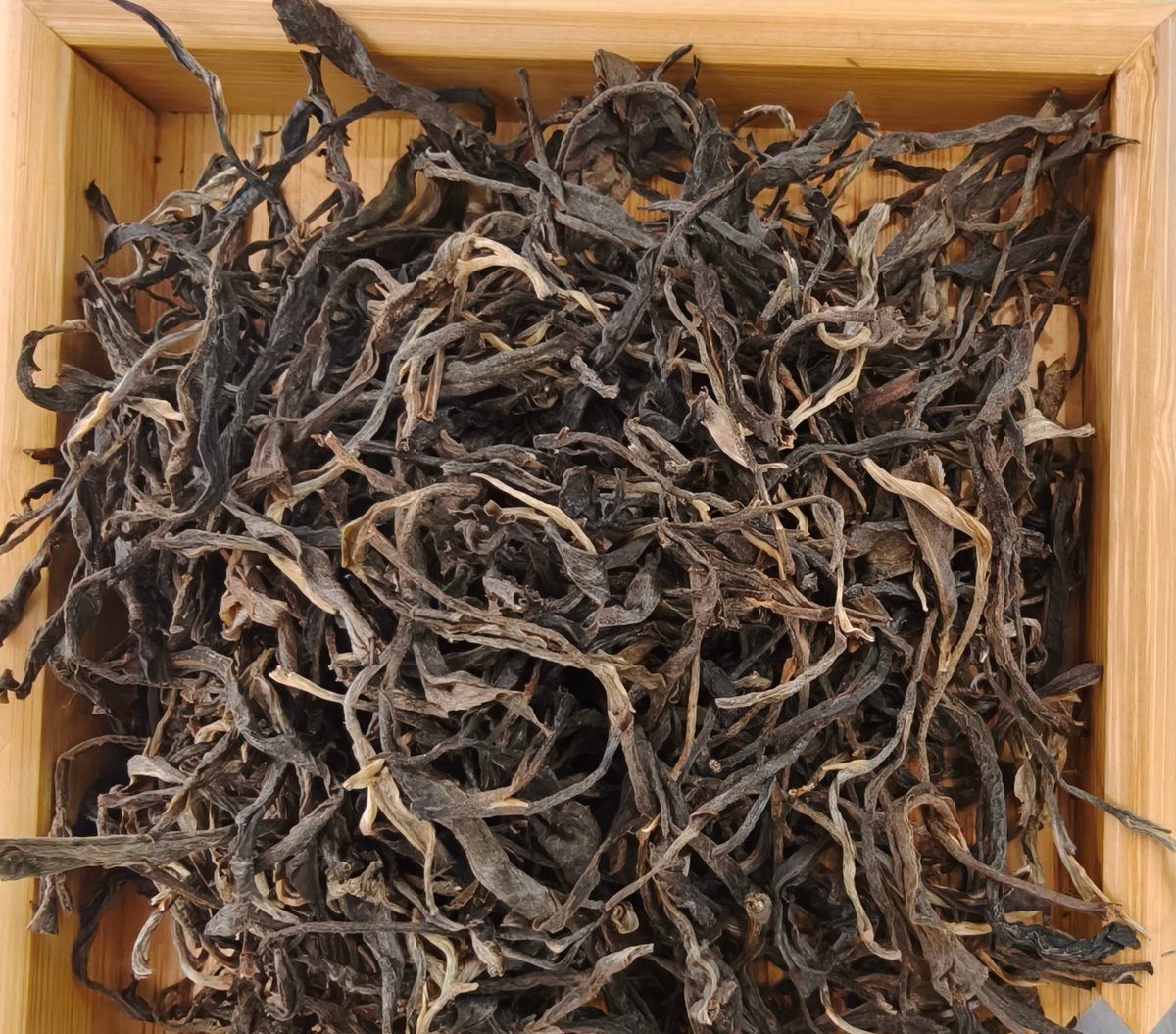 EU-standard Sheng Pu-erh (raw) loose leaf